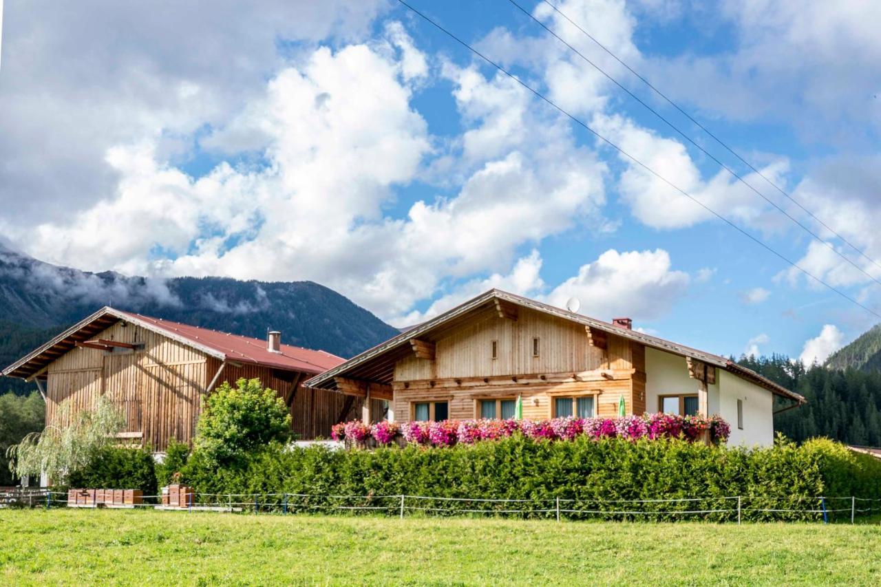 Honzarhof Apartment Langenfeld Exterior photo